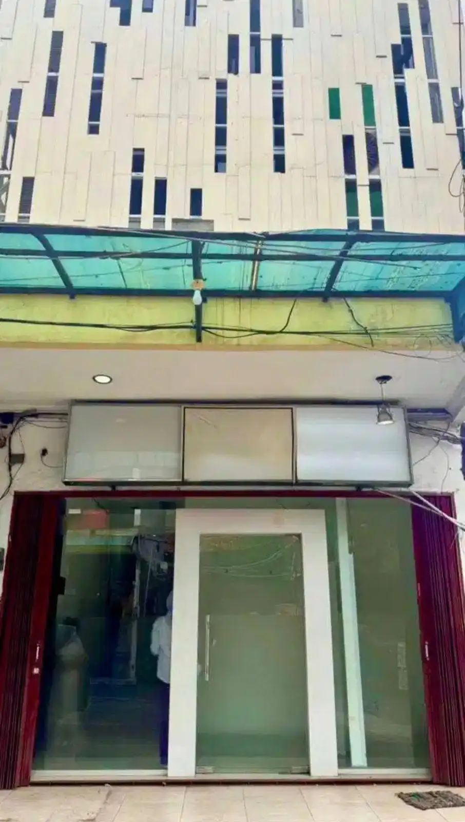 Ruko BQ Square no. 1 Banjarsari Tembalang ( Paling depan, pinggir jalan)